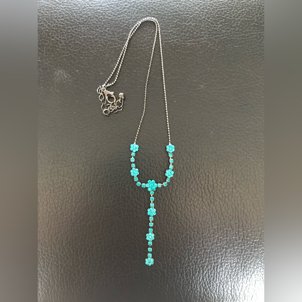 GORGEOUS TEAL RHINESTONE NECKLACE